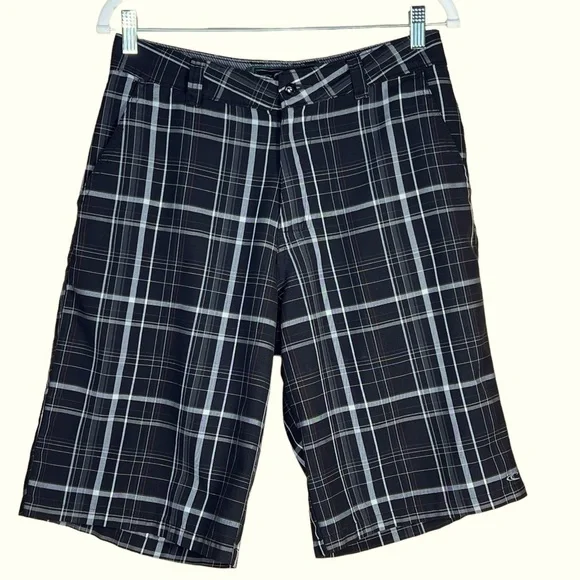 O’Neill Men’s Black & White Plaid Bermuda Length Shorts Size 30 EUC - Picture 1 of 10